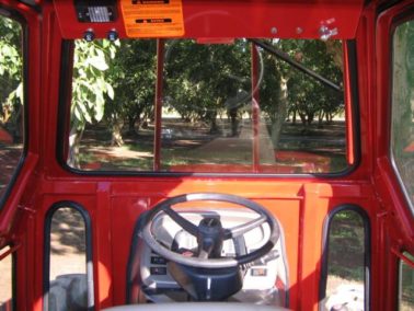 Orch_Cab_-Farmall95C_48_090904